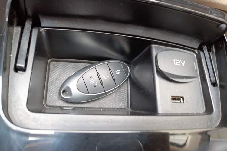 Used Bestune T77 2021 PRO 280 TID Automatic Elite Model Vehicle Key