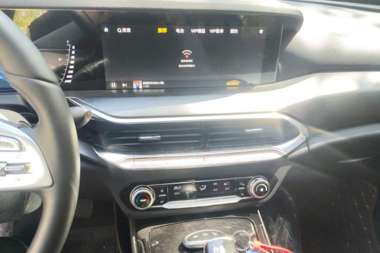 Used Bestune T77 2021 PRO 280 TID Automatic Luxury Model Audio And AC Panel