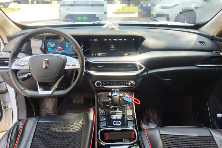 Used Bestune T77 2021 PRO 280 TID Automatic Luxury Model Center Console