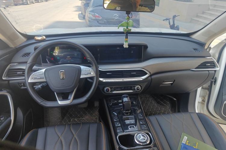 Used Bestune T77 2021 PRO 280 TID Automatic Luxury Model Center Console