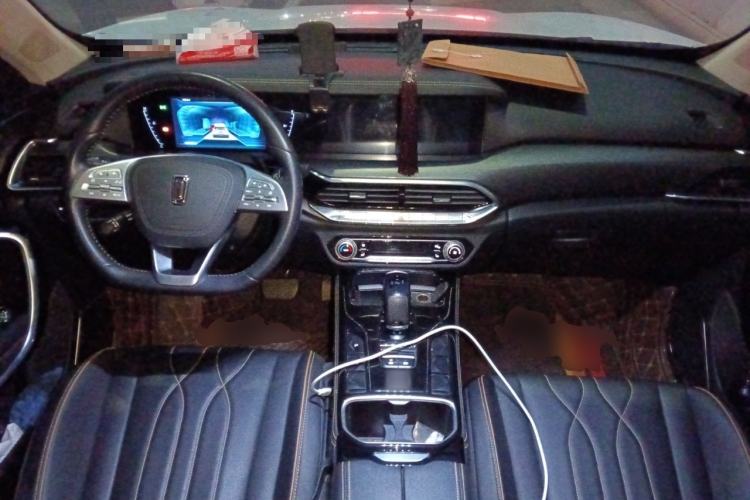Used Bestune T77 2021 PRO 280 TID Automatic Luxury Model Center Console