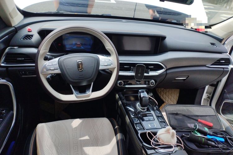 Used Bestune T77 2021 PRO 280 TID Automatic Luxury Model Center Console