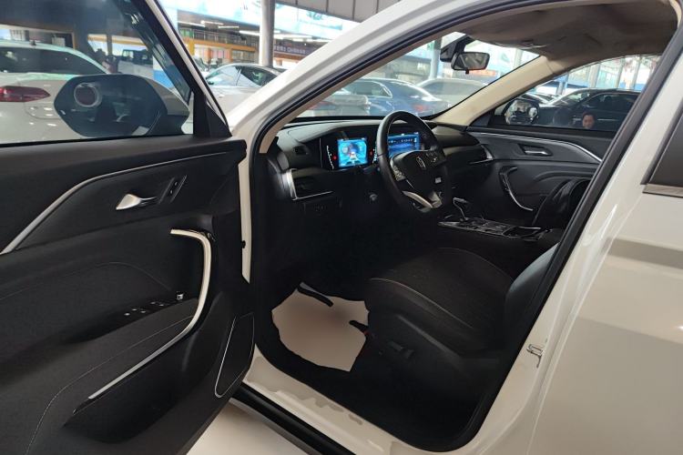 Used Bestune T77 2021 PRO 280 TID Automatic Luxury Model Driver Seat