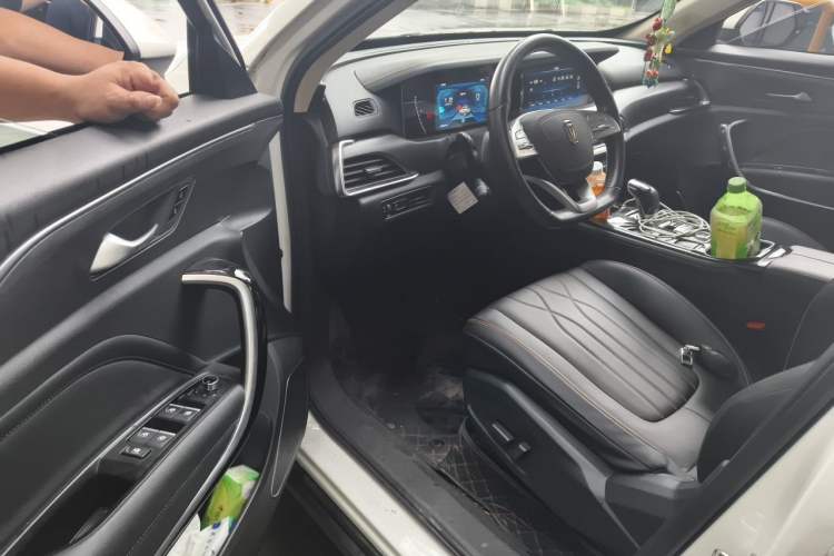 Used Bestune T77 2021 PRO 280 TID Automatic Luxury Model Driver Seat