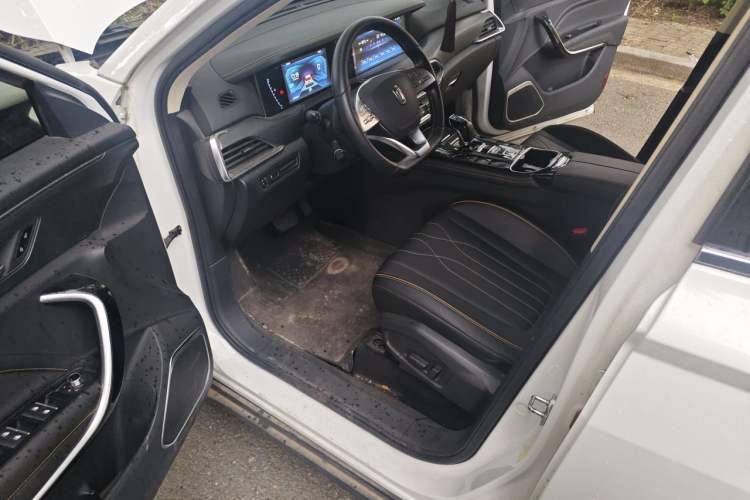 Used Bestune T77 2021 PRO 280 TID Automatic Luxury Model Driver Seat