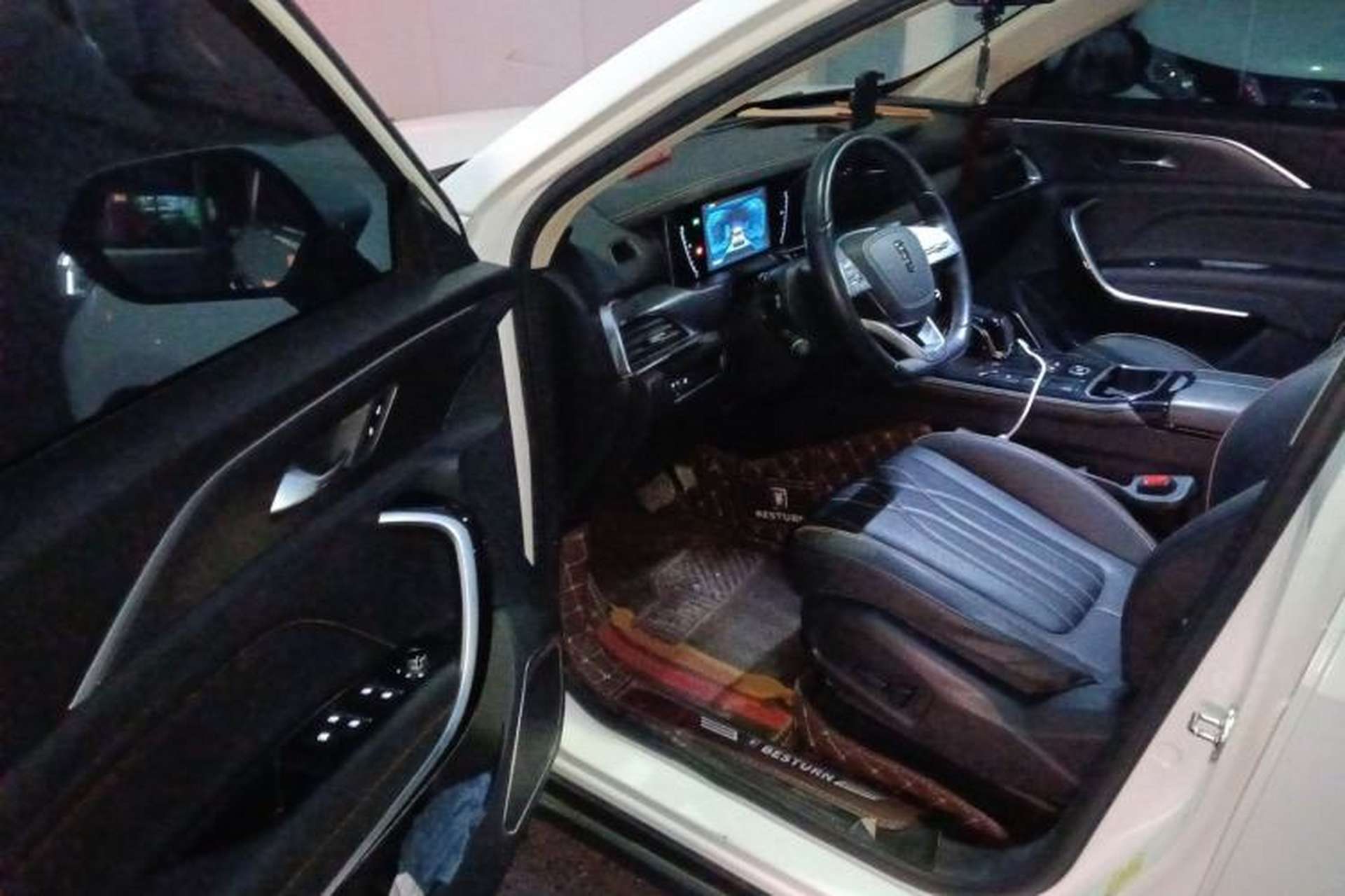 Used Bestune T77 2021 PRO 280 TID Automatic Luxury Model Driver Seat