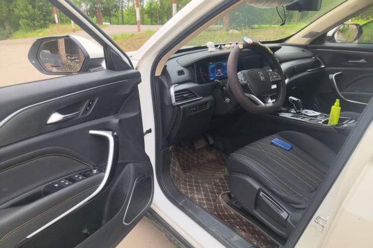 Used Bestune T77 2021 PRO 280 TID Automatic Elite Model Driver Seat