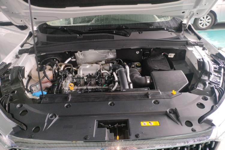 Used Bestune T77 2021 PRO 280 TID Custom Edition Engine Bay
