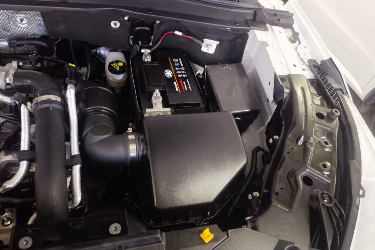 Used Bestune T77 2021 PRO 280 TID Automatic Elite Model Engine Bay Left