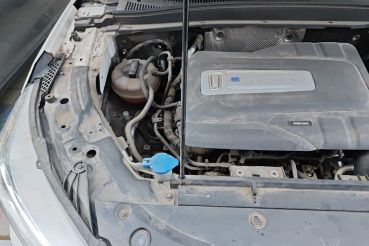 Used Bestune T77 2021 PRO 280 TID Automatic Luxury Model Engine Bay Right