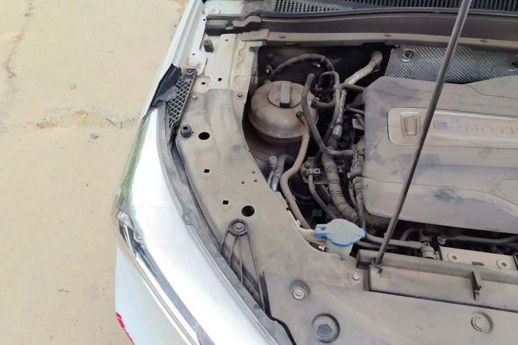 Used Bestune T77 2021 PRO 280 TID Automatic Luxury Model Engine Bay Right