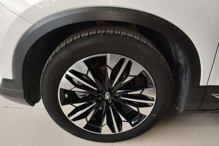 Used Bestune T77 2021 PRO 280 TID Automatic Luxury Model Exterior 4