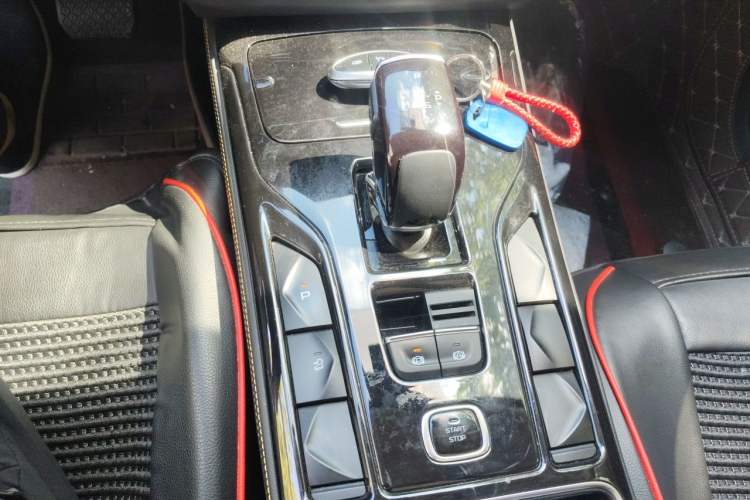 Used Bestune T77 2021 PRO 280 TID Automatic Luxury Model Gear Lever