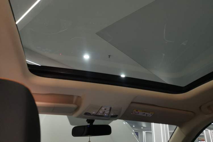 Used Bestune T77 2021 PRO 280 TID Automatic Luxury Model Headliner