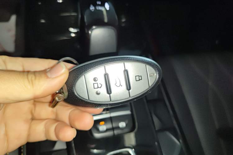 Used Bestune T77 2021 PRO 280 TID Automatic Luxury Model Interior 1