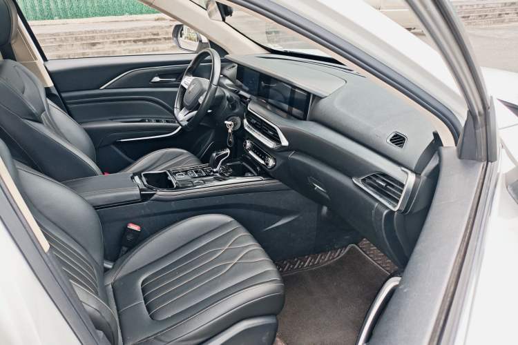 Used Bestune T77 2021 PRO 280 TID Custom Edition Interior 9