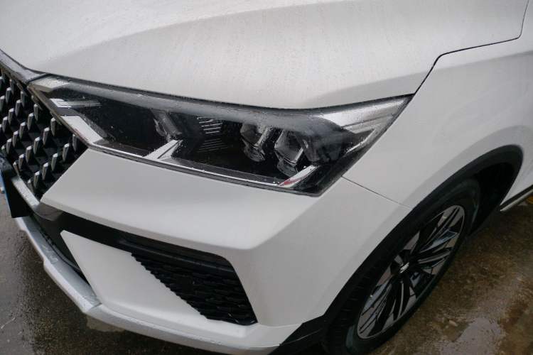 Used Bestune T77 2021 PRO 280 TID Custom Edition Left Front Headlight