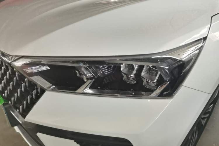 Used Bestune T77 2021 PRO 280 TID Custom Edition Left Front Headlight
