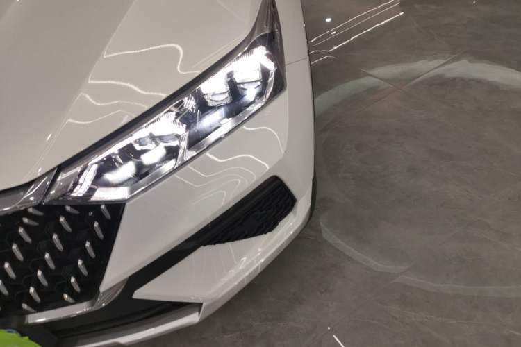 Used Bestune T77 2021 PRO 280 TID Automatic Luxury Model Left Front Headlight