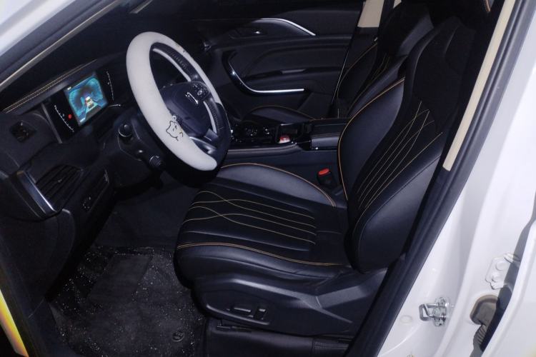 Used Bestune T77 2021 PRO 280 TID Automatic Luxury Model Left Front Seat