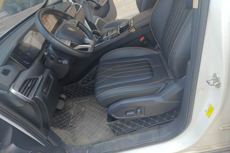 Used Bestune T77 2021 PRO 280 TID Automatic Luxury Model Left Front Seat