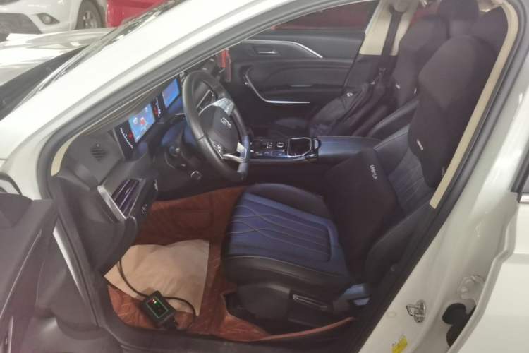 Used Bestune T77 2021 PRO 280 TID Custom Edition Left Front Seat