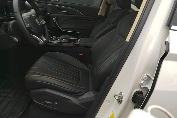 Used Bestune T77 2021 PRO 280 TID Automatic Luxury Model Left Front Seat