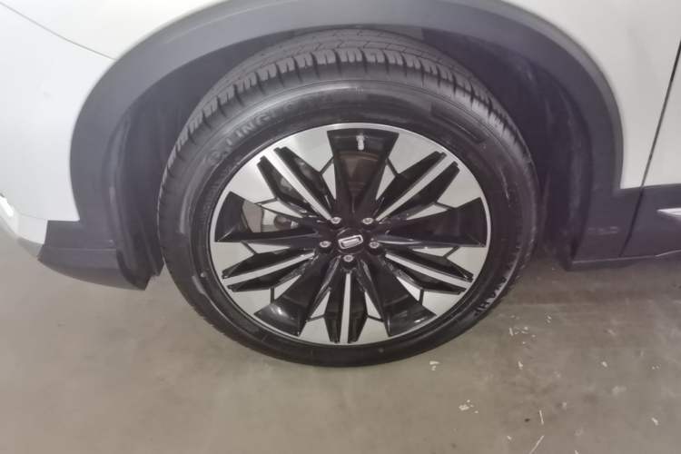 Used Bestune T77 2021 PRO 280 TID Custom Edition Left Front Wheel Hub