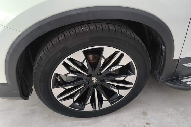 Used Bestune T77 2021 PRO 280 TID Custom Edition Left Front Wheel Hub
