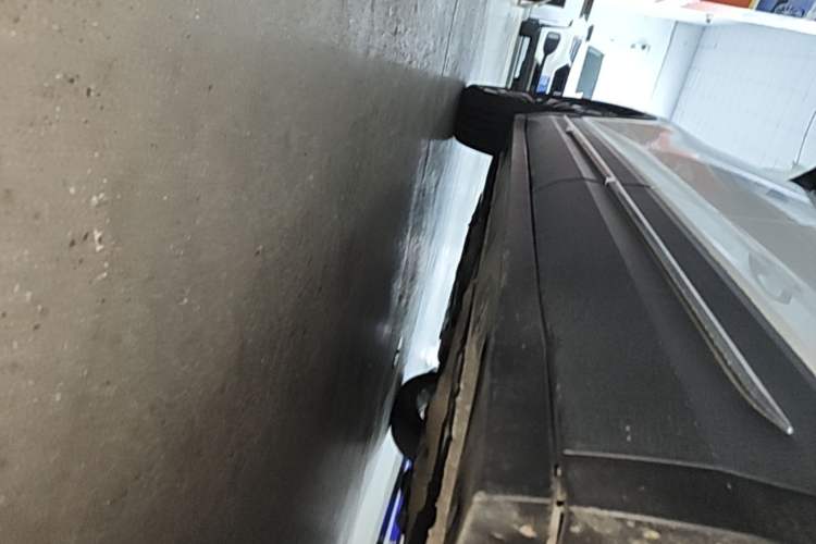 Used Bestune T77 2021 PRO 280 TID Automatic Luxury Model Left Side Sill