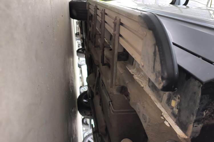 Used Bestune T77 2021 PRO 280 TID Custom Edition Left Side Sill