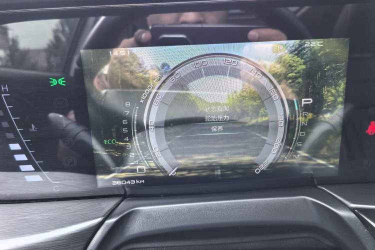 Used Bestune T77 2021 PRO 280 TID Automatic Luxury Model Odometer Close Up