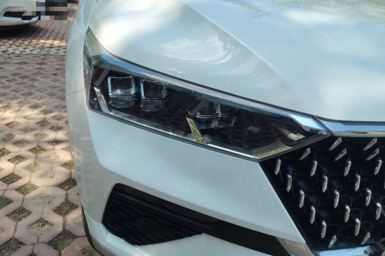 Used Bestune T77 2021 PRO 280 TID Automatic Luxury Model Right Front Headlight