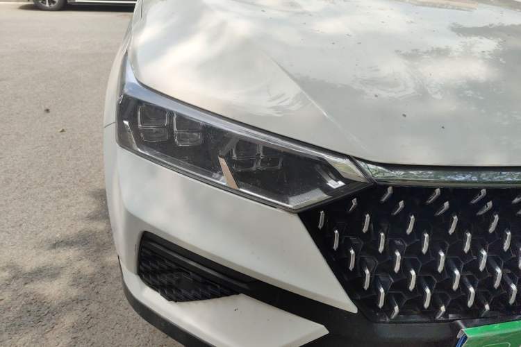Used Bestune T77 2021 PRO 280 TID Automatic Luxury Model Right Front Headlight