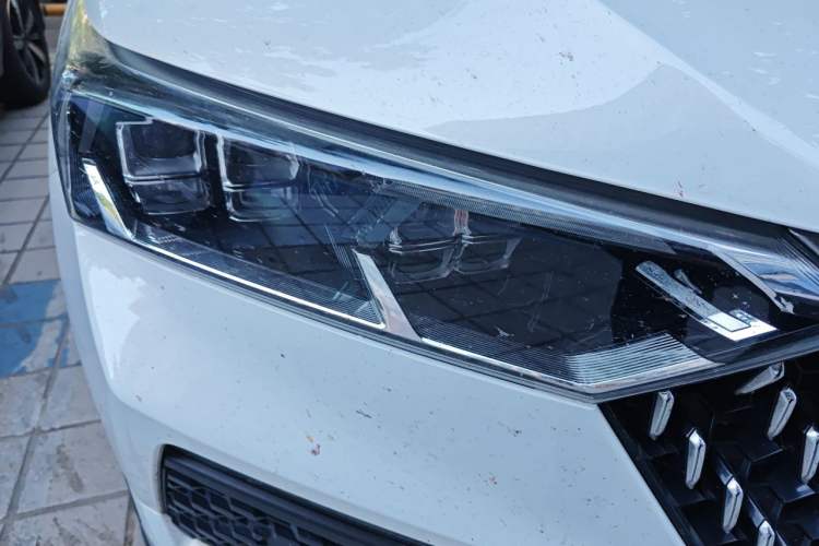 Used Bestune T77 2021 PRO 280 TID Automatic Luxury Model Right Front Headlight