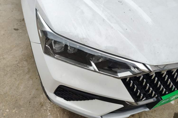 Used Bestune T77 2021 PRO 280 TID Automatic Luxury Model Right Front Headlight