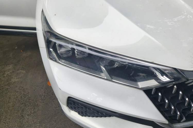 Used Bestune T77 2021 PRO 280 TID Automatic Luxury Model Right Front Headlight