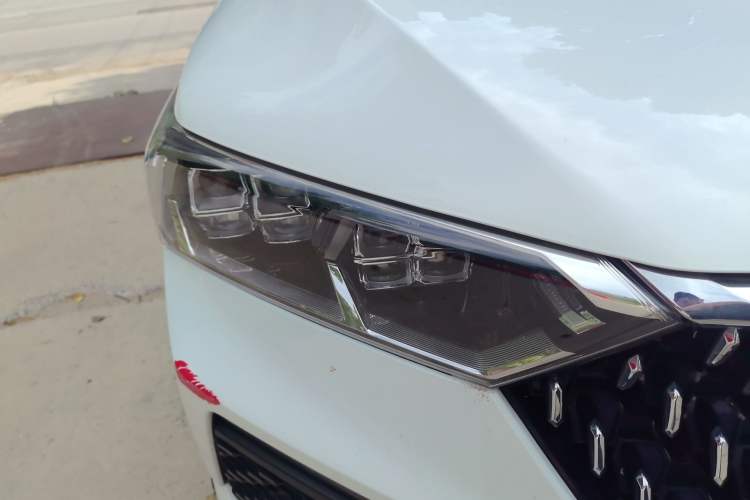 Used Bestune T77 2021 PRO 280 TID Automatic Luxury Model Right Front Headlight