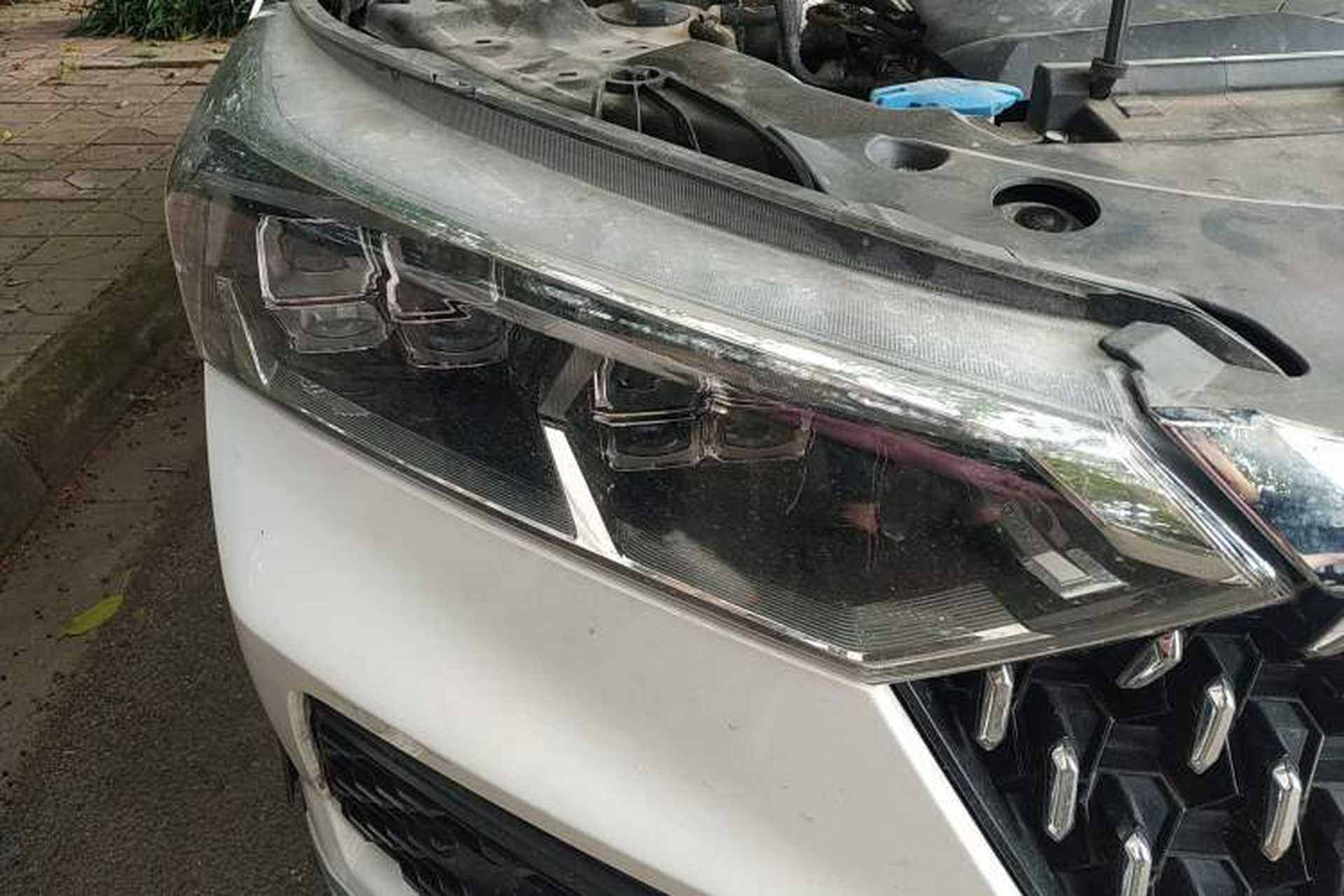 Used Bestune T77 2021 PRO 280 TID Automatic Luxury Model Right Front Headlight
