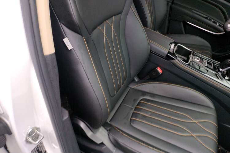 Used Bestune T77 2021 PRO 280 TID Custom Edition Right Front Seat
