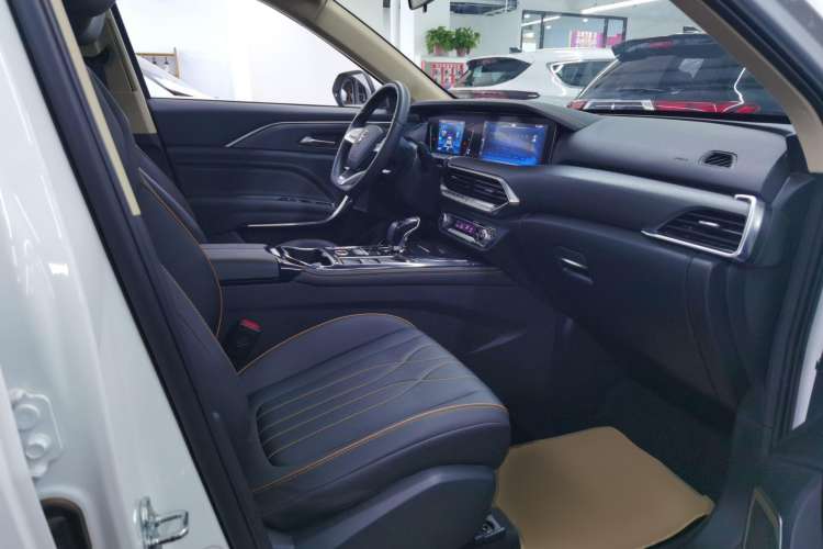 Used Bestune T77 2021 PRO 280 TID Automatic Luxury Model Right Front Seat