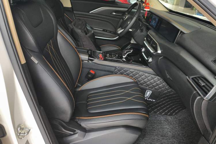Used Bestune T77 2021 PRO 280 TID Automatic Luxury Model Right Front Seat