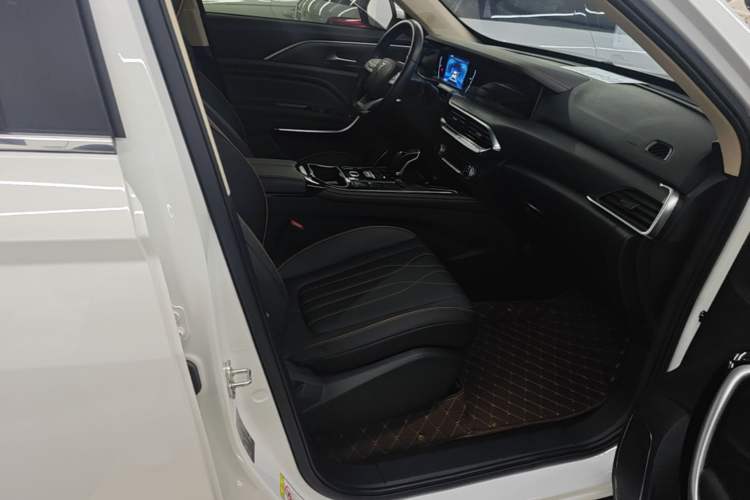 Used Bestune T77 2021 PRO 280 TID Automatic Luxury Model Right Front Seat