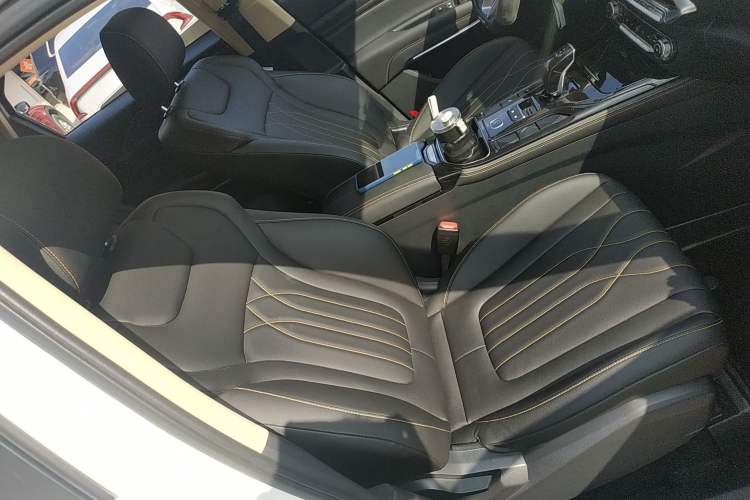 Used Bestune T77 2021 PRO 280 TID Custom Edition Right Front Seat