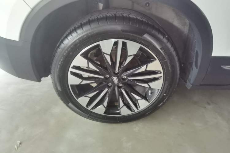 Used Bestune T77 2021 PRO 280 TID Custom Edition Right Rear Wheel Hub