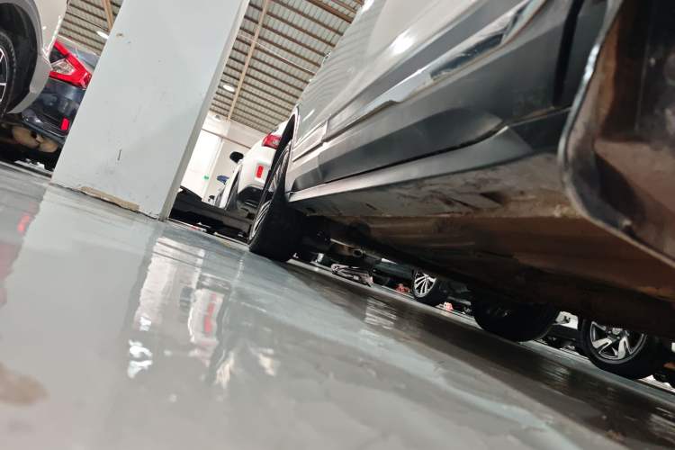 Used Bestune T77 2021 PRO 280 TID Automatic Luxury Model Right Side Sill