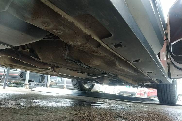 Used Bestune T77 2021 PRO 280 TID Custom Edition Right Side Sill