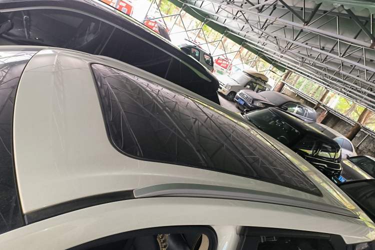 Used Bestune T77 2021 PRO 280 TID Automatic Luxury Model Roof
