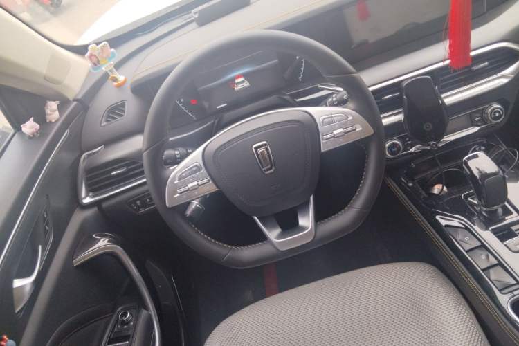 Used Bestune T77 2021 PRO 280 TID Automatic Luxury Model Steering Wheel