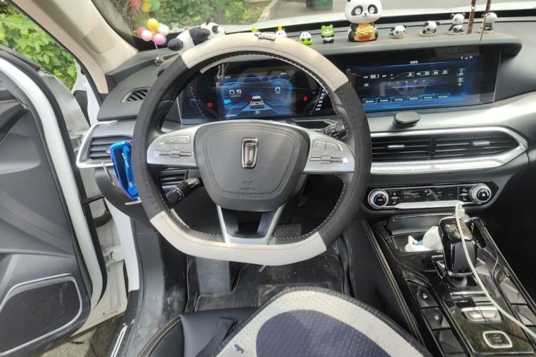 Used Bestune T77 2021 PRO 280 TID Automatic Luxury Model Steering Wheel